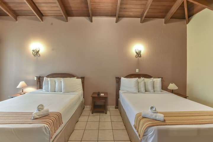 La Riviera Hotel B&B