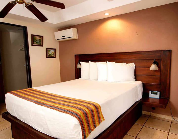 La Riviera Hotel B&B
