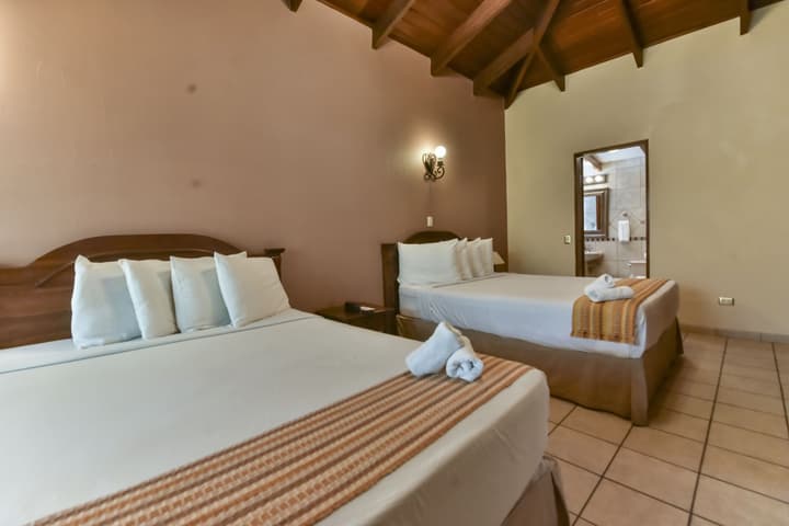 La Riviera Hotel B&B