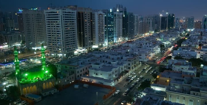 Holiday Inn Abu Dhabi Downtown, an IHG Hotel
