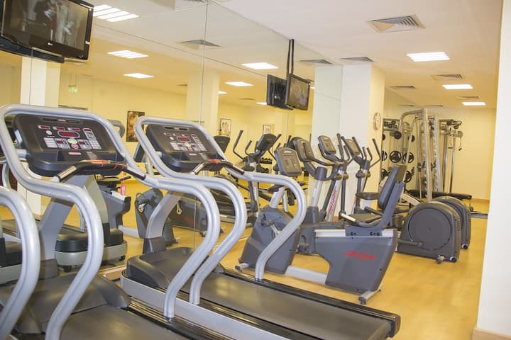 Holiday Inn Abu Dhabi Downtown, an IHG Hotel