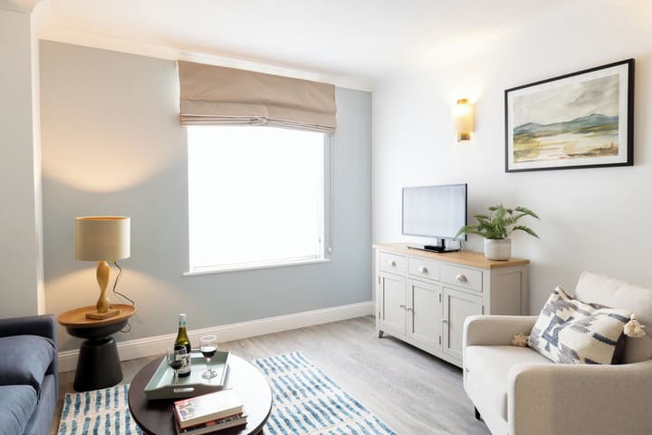 SACO Jersey Merlin House