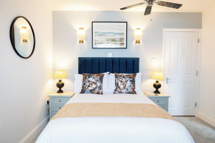 SACO Jersey Merlin House