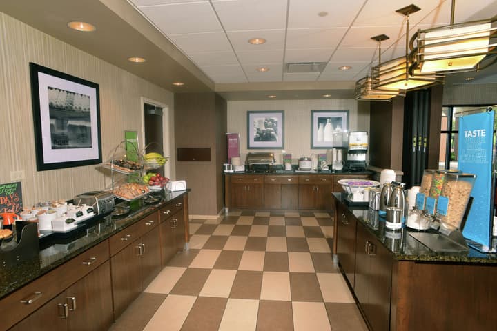 Hampton Inn Springfield-Southeast