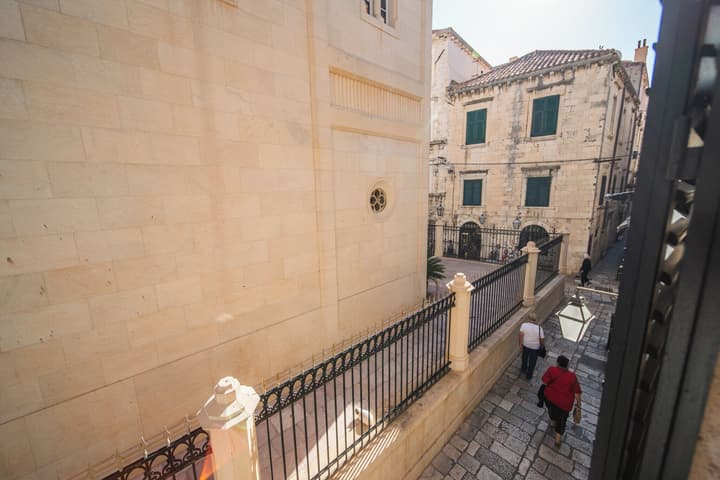 SUNce Palace Apartments offsite parking