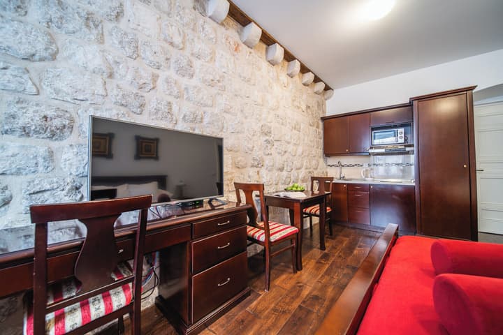 SUNce Palace Apartments offsite parking