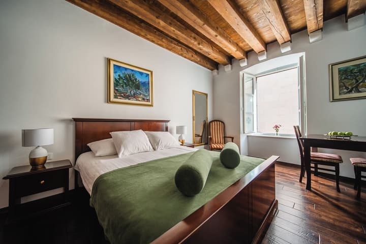 SUNce Palace Apartments offsite parking