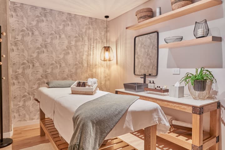 The Artisan D.C. Hotel, Autograph Collection
