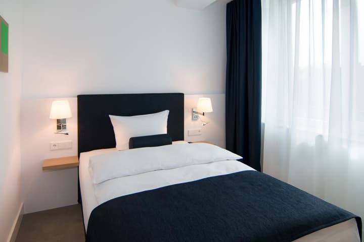 Bayer 89 Vi Vadi Hotel