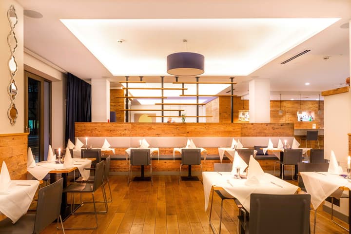Bayer 89 Vi Vadi Hotel