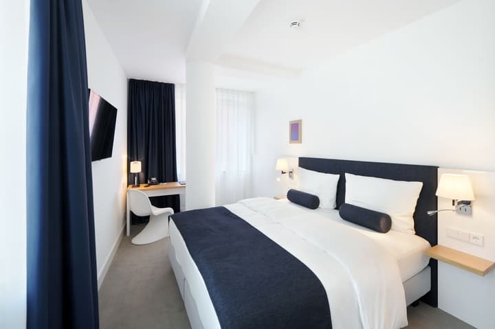 Bayer 89 Vi Vadi Hotel