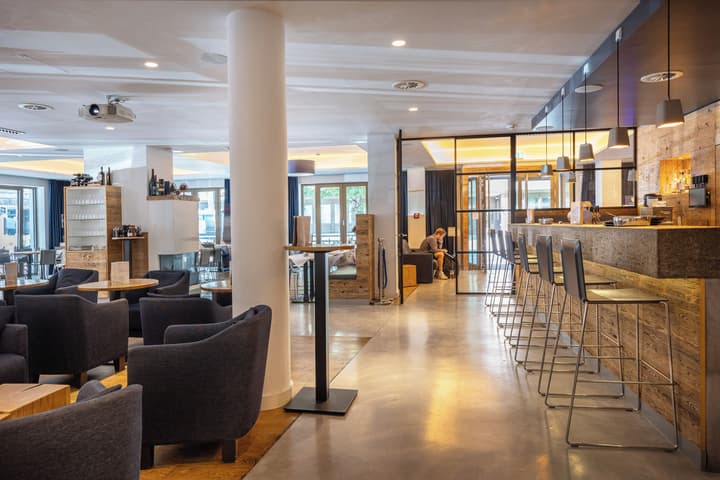 Bayer 89 Vi Vadi Hotel