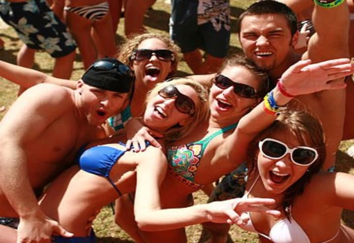 Bikini Lodge