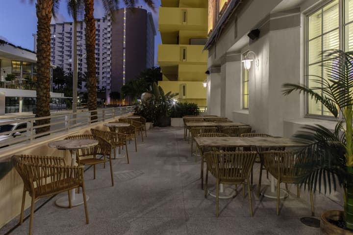Hilton Garden Inn Miami South Beach