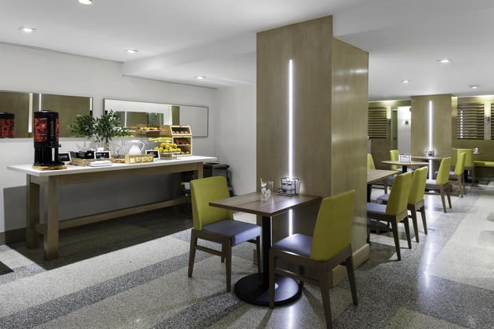 Hilton Garden Inn Miami South Beach