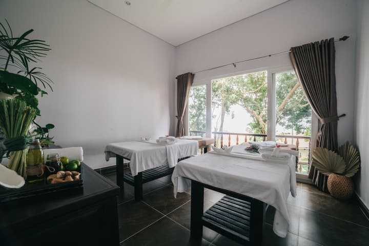 Sea Sense Resort