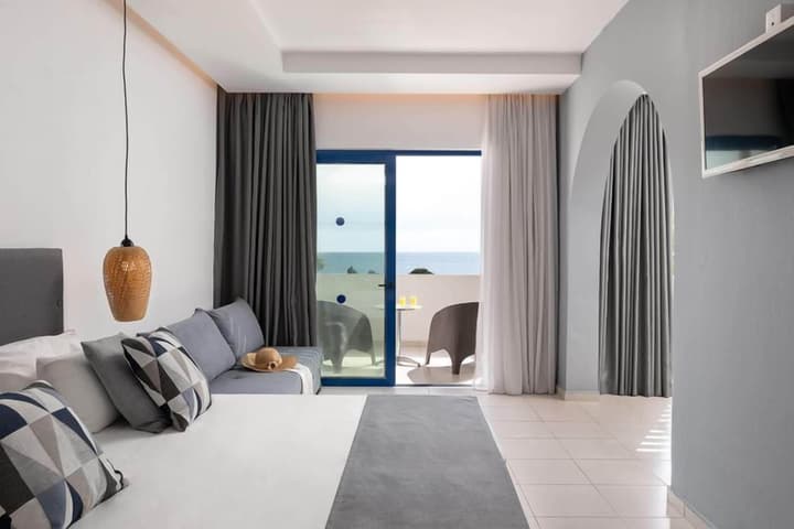 Eagles Nest Hotel