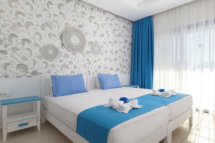 Eagles Nest Hotel