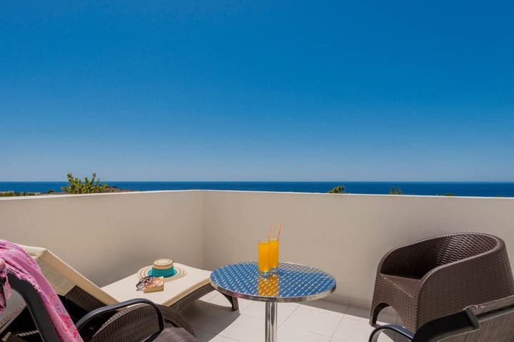 Eagles Nest Hotel