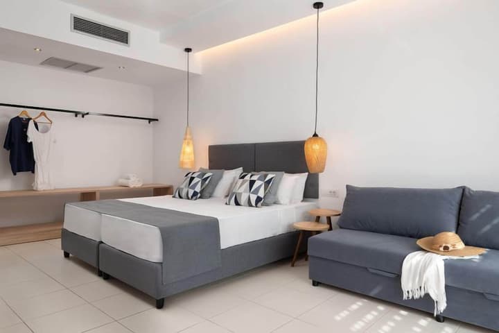 Eagles Nest Hotel