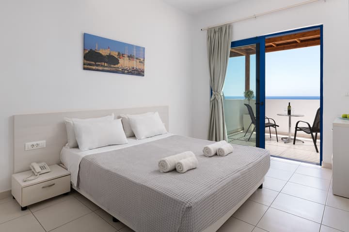 Eagles Nest Hotel