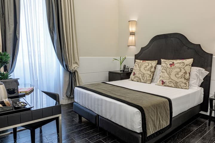 The Independent Suites