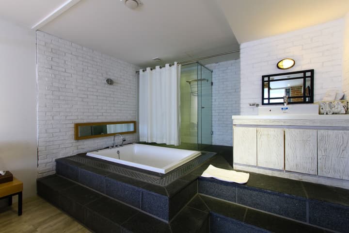 25 Hours Hotel