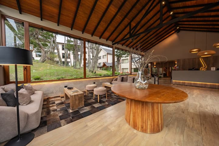 Altos Ushuaia Hotel & Resto