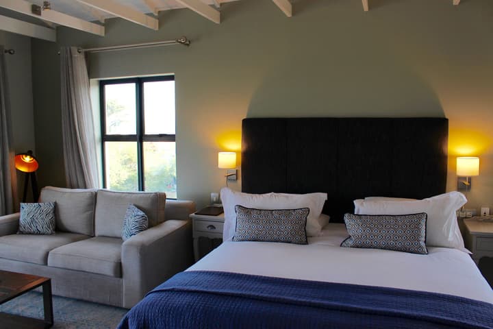 Whale Rock Luxury Lodge