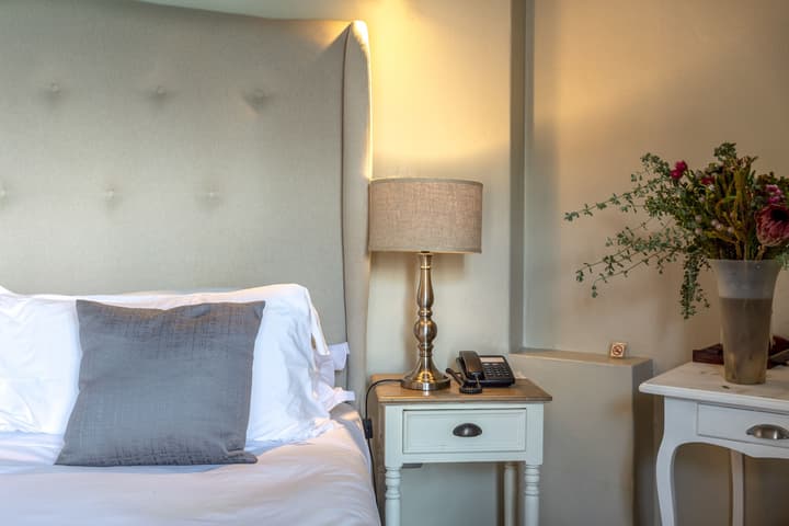 Whale Rock Luxury Lodge