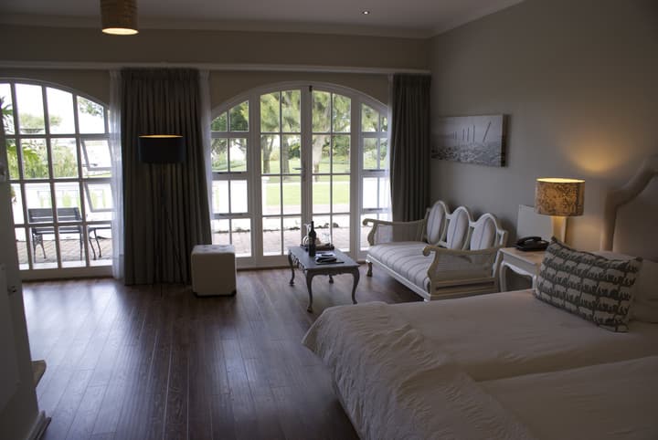 Whale Rock Luxury Lodge