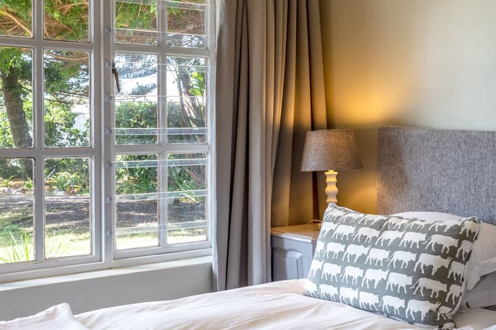 Whale Rock Luxury Lodge
