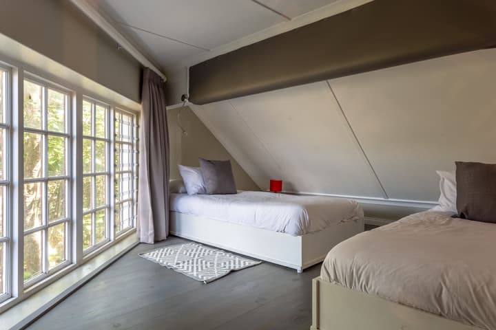 Whale Rock Luxury Lodge