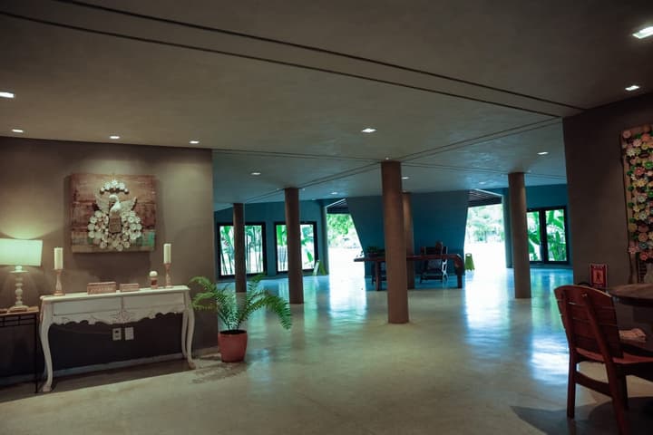 Anga Beach Hotel
