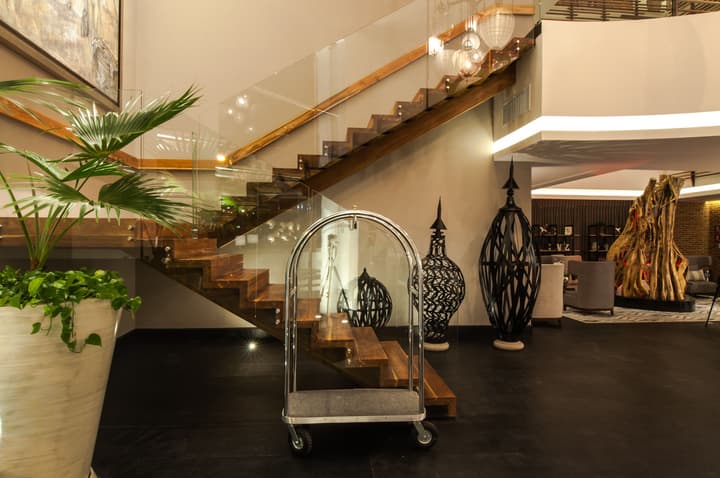 Square Small Luxury Hotel - Nuevo Consulado