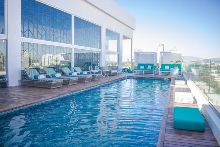 Square Small Luxury Hotel - Nuevo Consulado