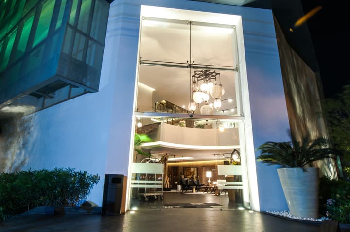 Square Small Luxury Hotel - Nuevo Consulado