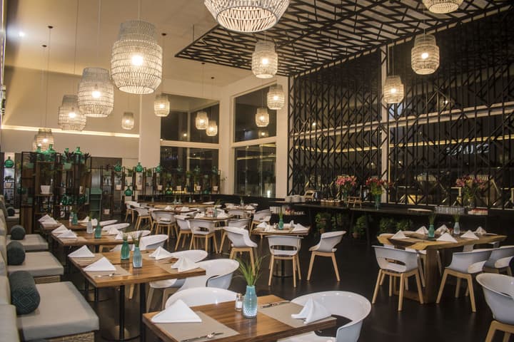Square Small Luxury Hotel - Nuevo Consulado