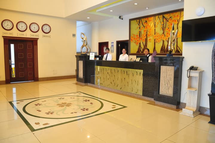 Kingdom Hotel