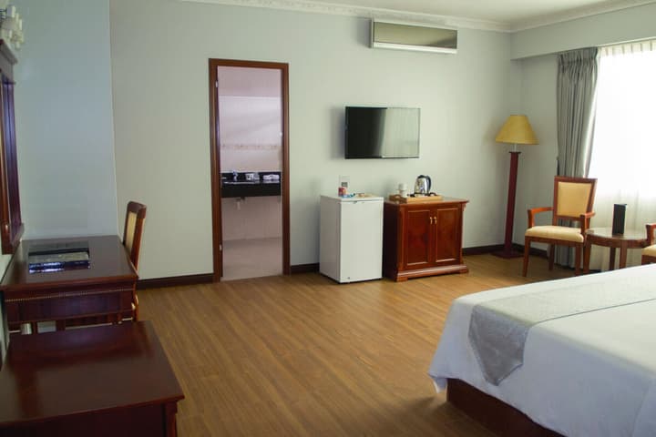 Kingdom Hotel