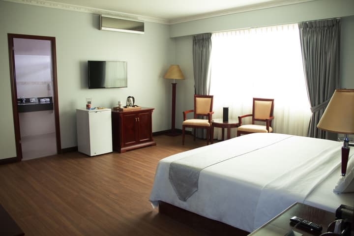 Kingdom Hotel