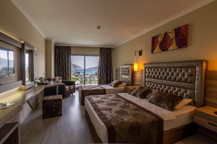 Green Nature Diamond Hotel