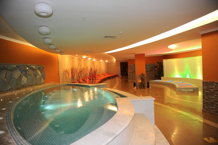 Green Nature Diamond Hotel