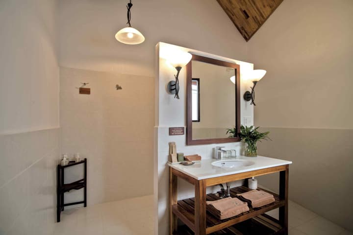 Cassia Cottage Resort and Spa