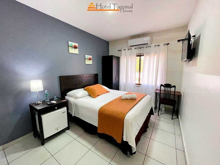 Hotel Tazumal House
