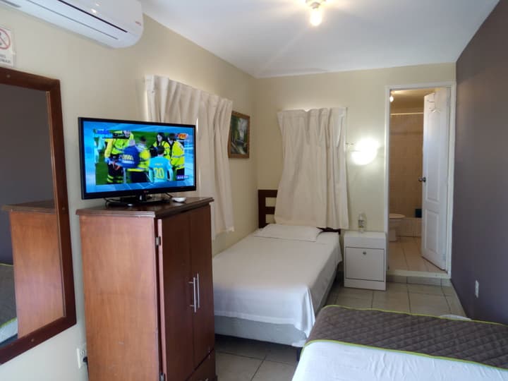 Hotel Tazumal House