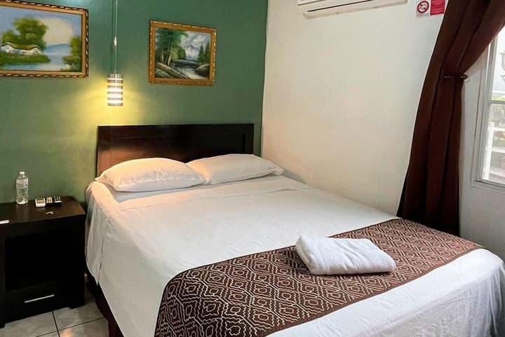 Hotel Tazumal House
