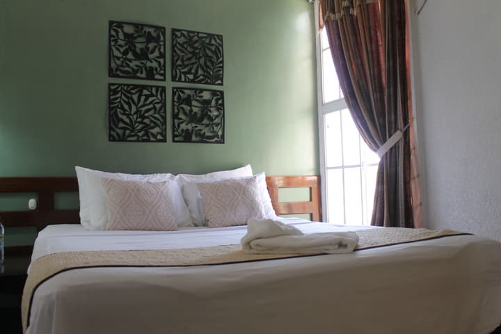 Hotel Tazumal House