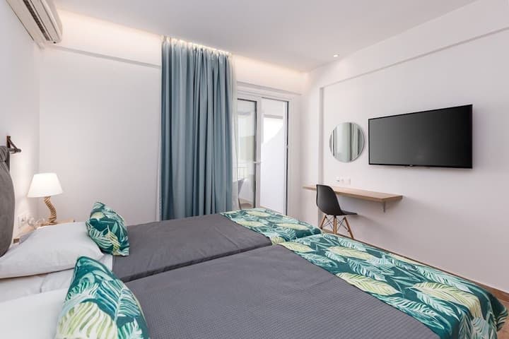 Sirocco Hotel