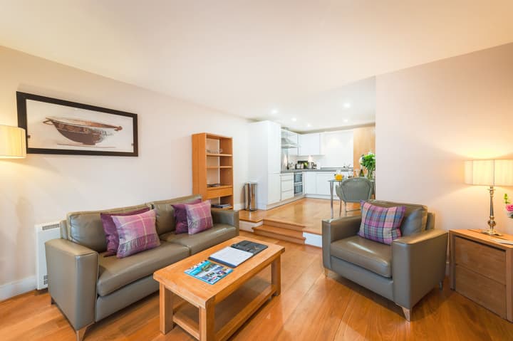 Highland Apartments By Mansley